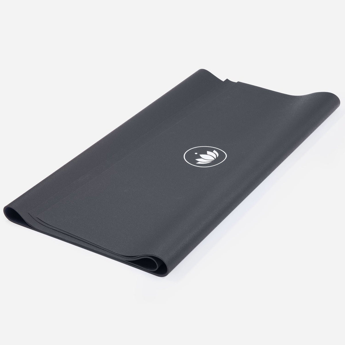 Lotuscrafts Travel Yoga Mat ARISE | Αντιολισθητικό στρώμα Yoga από φυσικό καουτσούκ & 15% ανακυκλώσιμο λατέξ - Graphit Βάρος: 1kg Διαστάσεις: 185cm x 65cm Πάχος: 0,13cm - mykarma.gr
