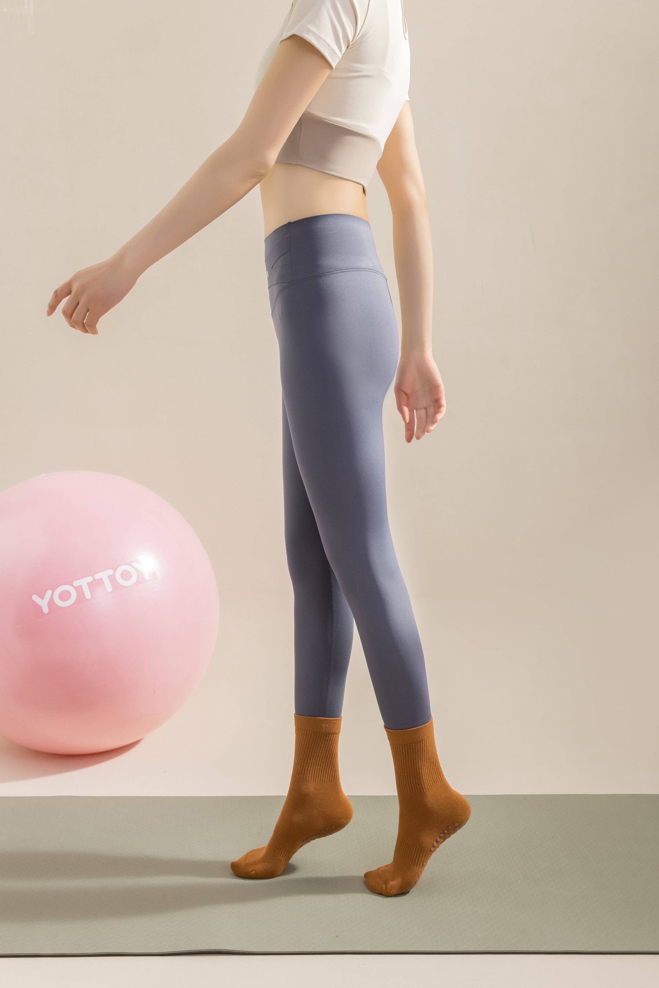 Αντιολισθητικές Κάλτσες - Non-Slip Socks Mid-Calf – Yoga & Pilates - ποικιλία χρωμάτων No 36-41