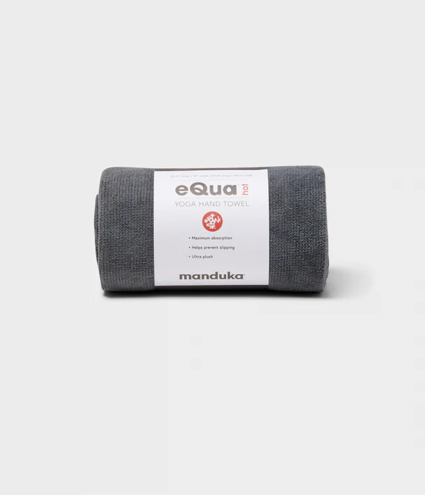 Manduka - Πετσέτα Χειρός από διπλή πλεκτή μικροΐνα - eQua® Hot Hand Yoga Towel - Thunder Διαστάσεις: 41cm x 67cm Βάρος: 200γρ - mykarma.gr
