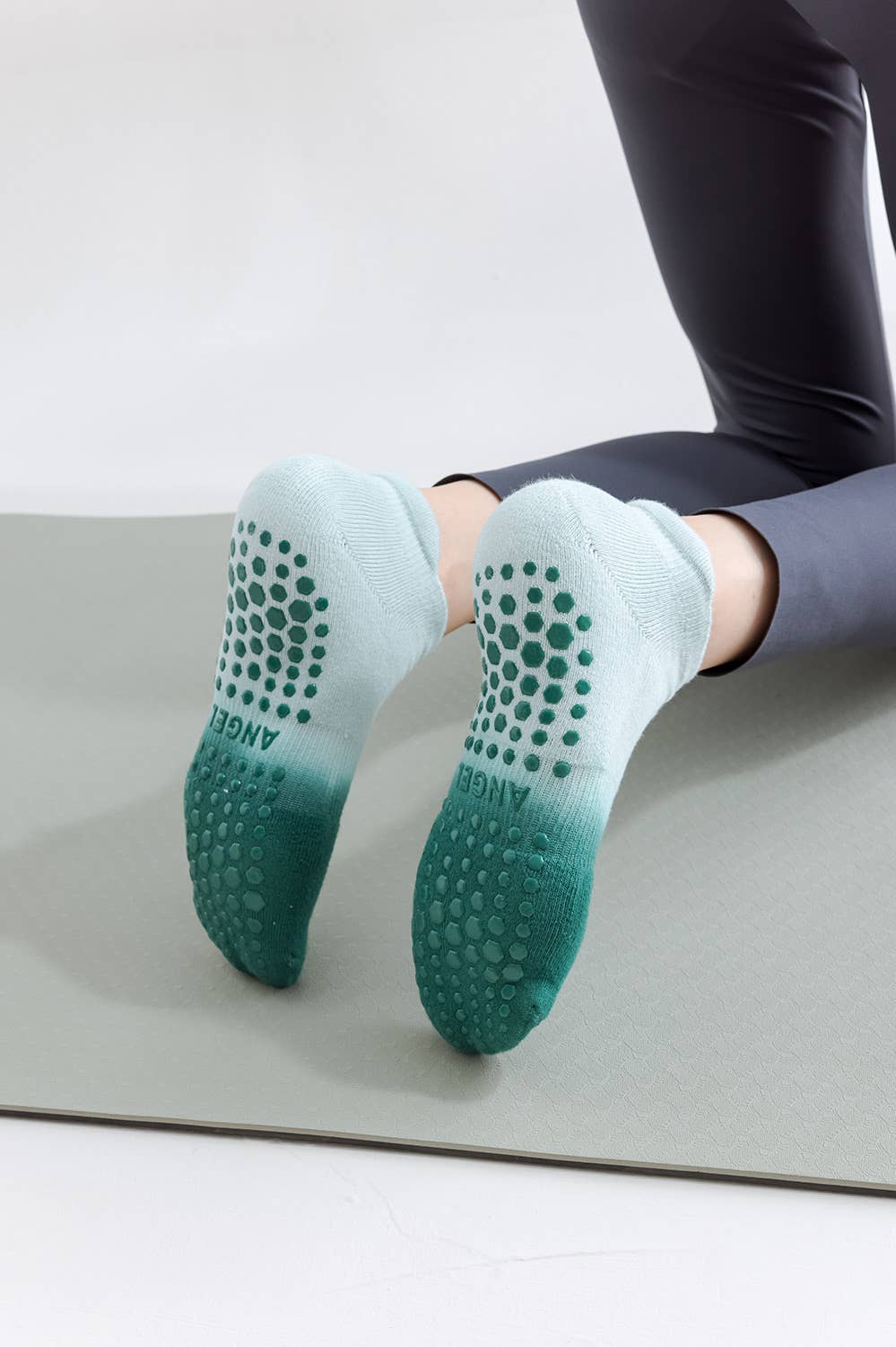 Αντιολισθητικές Κάλτσες - Tie-Dye Non-Slip Socks – Yoga & Pilates - ποικιλία χρωμάτων No 36-41