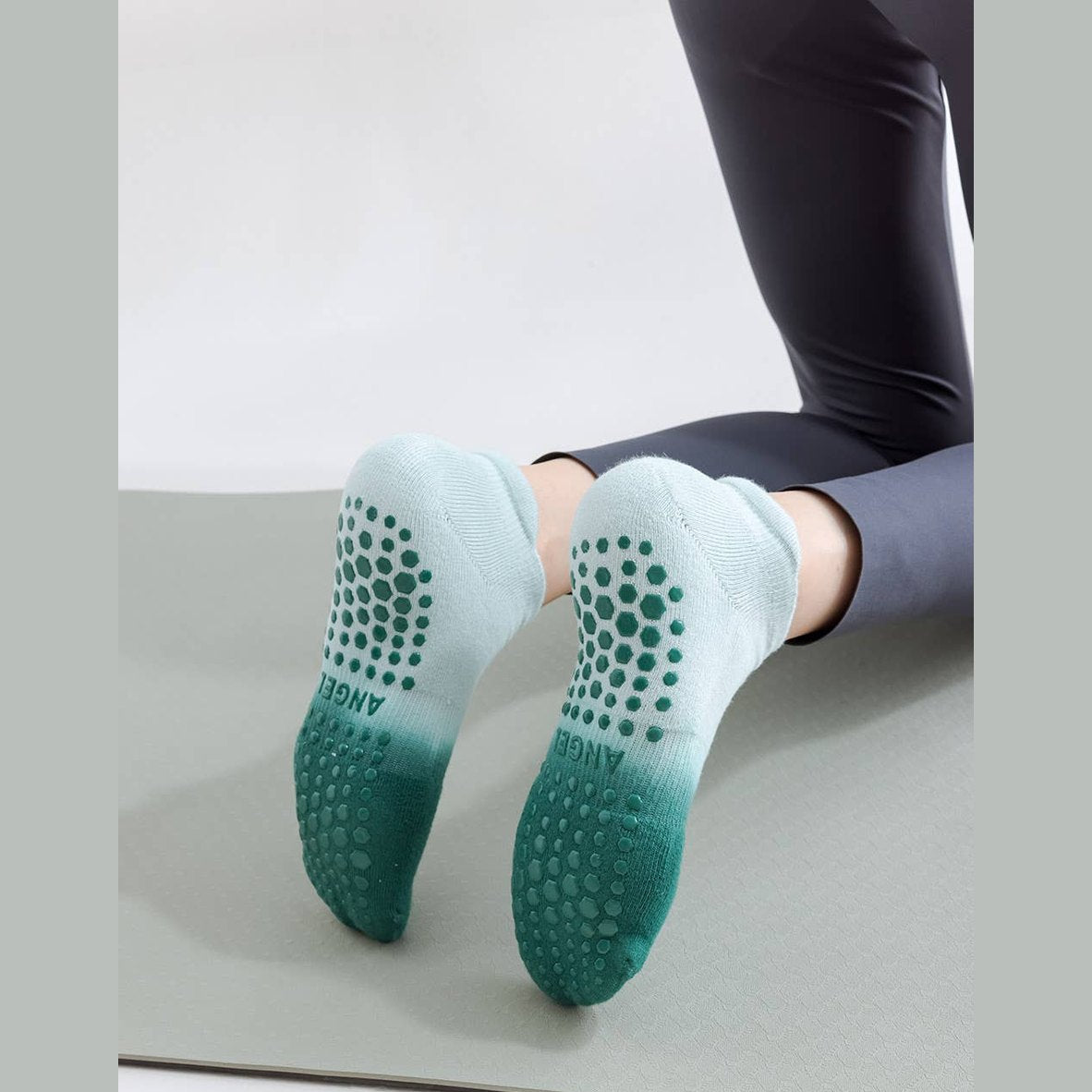 Αντιολισθητικές Κάλτσες - Tie-Dye Non-Slip Socks – Yoga & Pilates - ποικιλία χρωμάτων No 36-41 - mykarma.gr