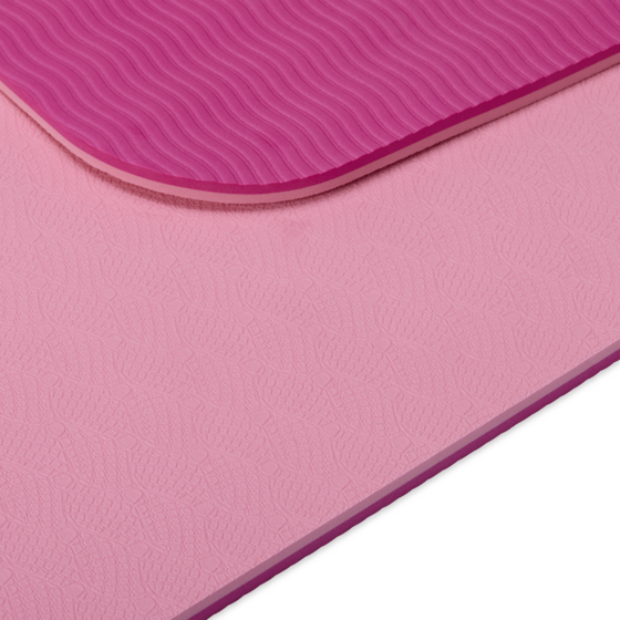 Gaiam Performance Yoga Mat - Στρώμα TPE με ιμάντα μεταφοράς - Bonita Hibiscus Διαστάσεις: Μήκος: 173 εκ Πλάτος: 61 εκ Πάχος: 6 mm