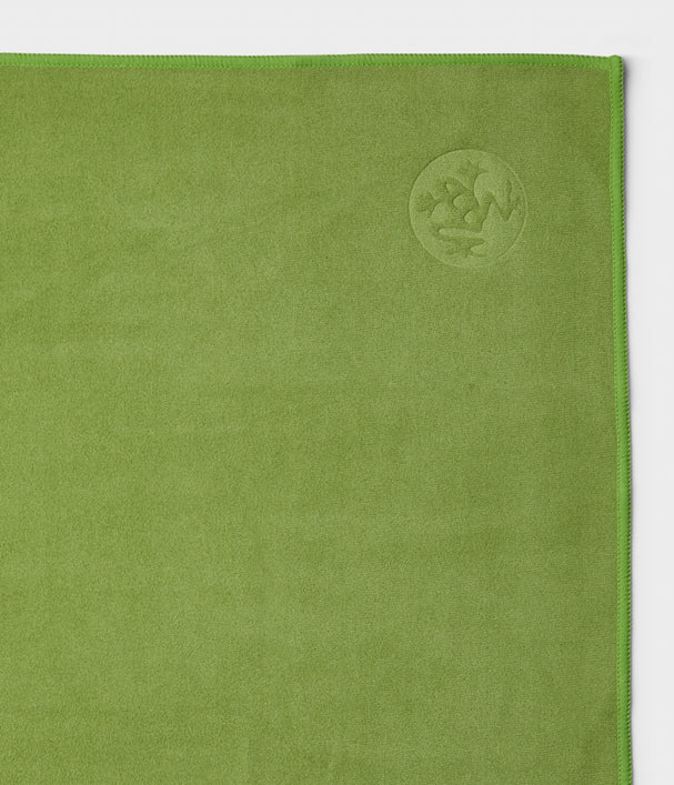 Manduka - Πετσέτα Χειρός - eQua® Hand Yoga Towel - Matcha Διαστάσεις: 41cm x 67cm Βάρος 90γρ - mykarma.gr