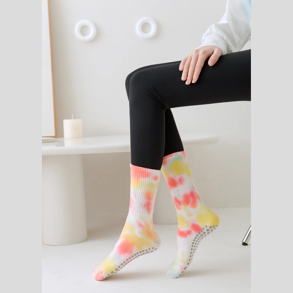 Αντιολισθητικές Ψηλές Κάλτσες - Tie-Dye Non-Slip Socks – Yoga & Pilates No 36-41 - mykarma.gr