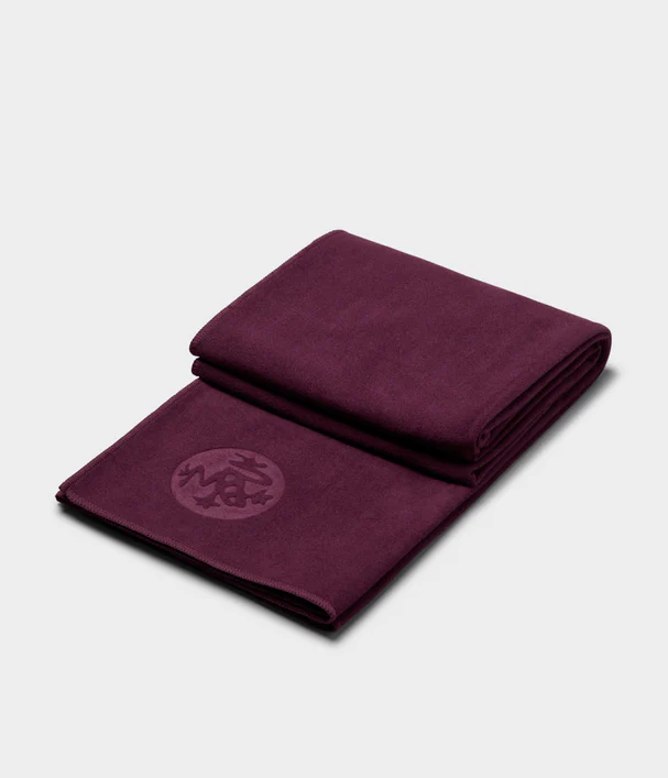 Manduka πετσέτα Στρώματος eQua® Yoga Towel - Acai 183 x 67 cm 400 g - mykarma.gr