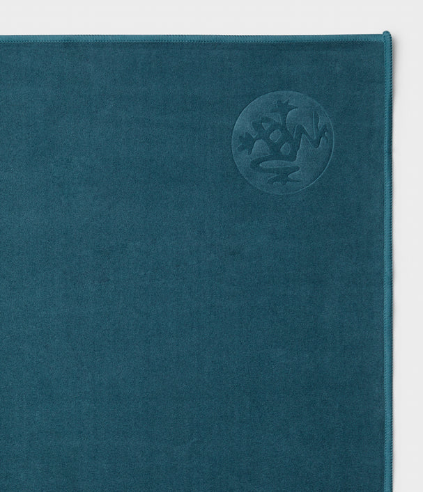 Manduka Πετσέτα Στρώματος eQua® Yoga Towel - Sage Solid 183 x 67 cm 400 g - mykarma.gr