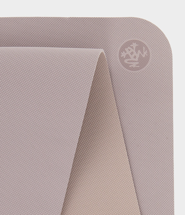 Στρωμα με γραμμή - Manduka Begin Yoga Mat - Sphinx Moonlight Βάρος: 1,1 kg Διαστάσεις: 172 x 61 x 5mm - mykarma.gr