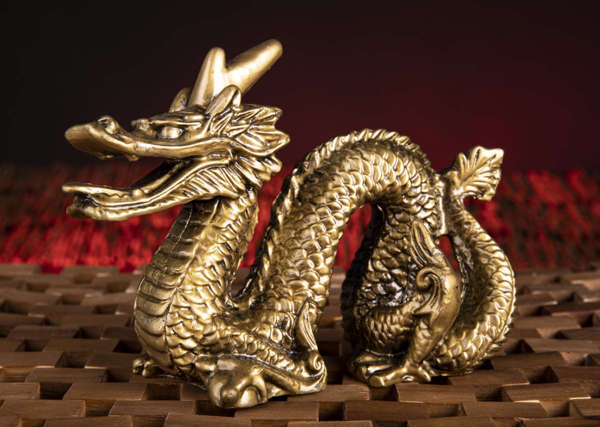 Fengshui Dragon - Δράκος με μπάλα - Σύμβολο Δύναμης Διαστάσεις: 18,5x14 cm - mykarma.gr