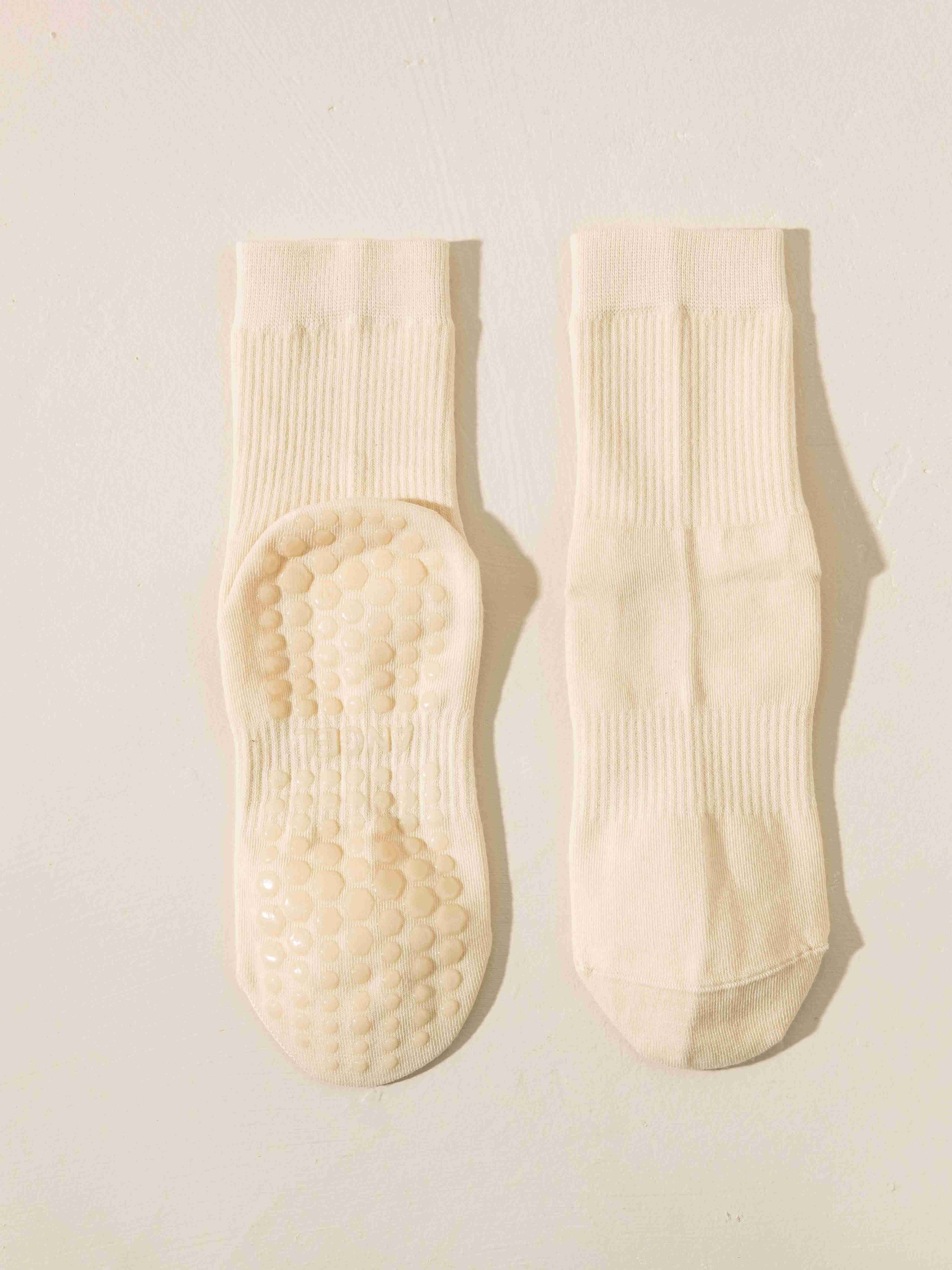 Αντιολισθητικές Κάλτσες - Non-Slip Socks Mid-Calf – Yoga & Pilates - ποικιλία χρωμάτων No 36-41 - mykarma.gr