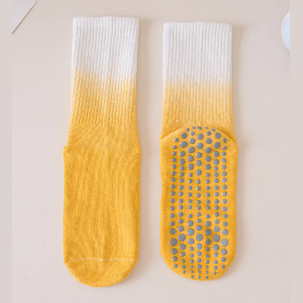 Αντιολισθητικές Ψηλές Κάλτσες - Gradient Non-Slip Socks – Yoga & Pilates - ποικιλία χρωμάτων No 37-43 - mykarma.gr