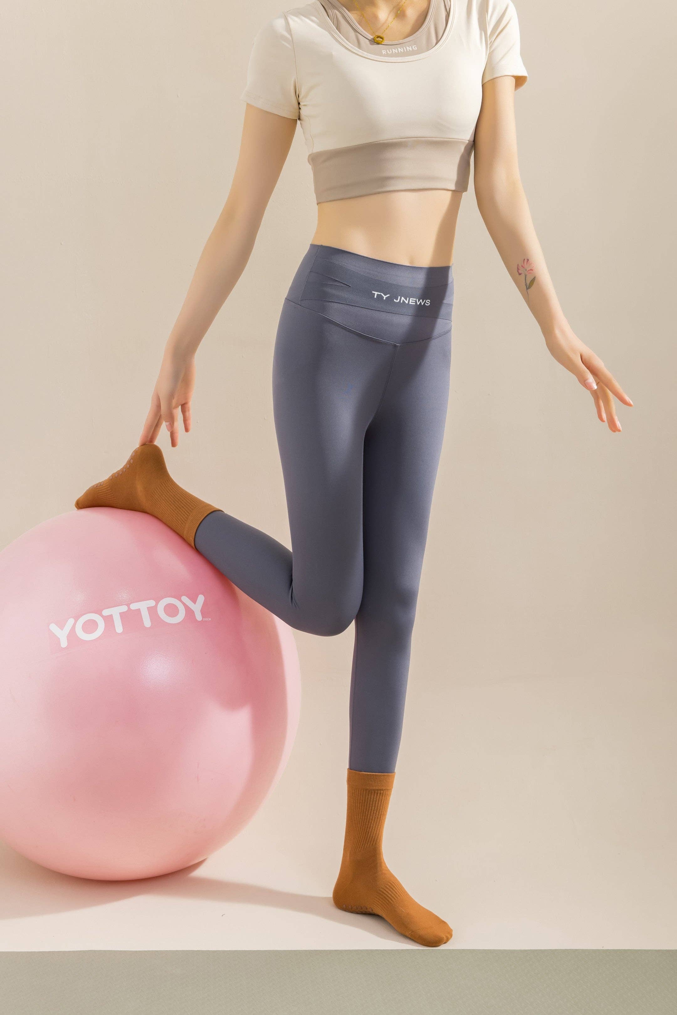 Αντιολισθητικές Κάλτσες - Non-Slip Socks Mid-Calf – Yoga & Pilates - ποικιλία χρωμάτων No 36-41