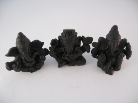 Σετ από 3 Αγαλματίδια Ganesh - Θεός της γνώσης & σοφίας - μαύρο Διαστάσεις : 5 cm