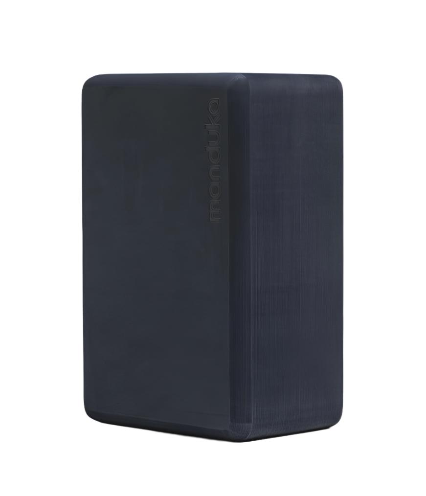 Manduka Recycled Foam Yoga Block - Midnight. •270γρ • 23 x 15 x 10 εκ - mykarma.gr