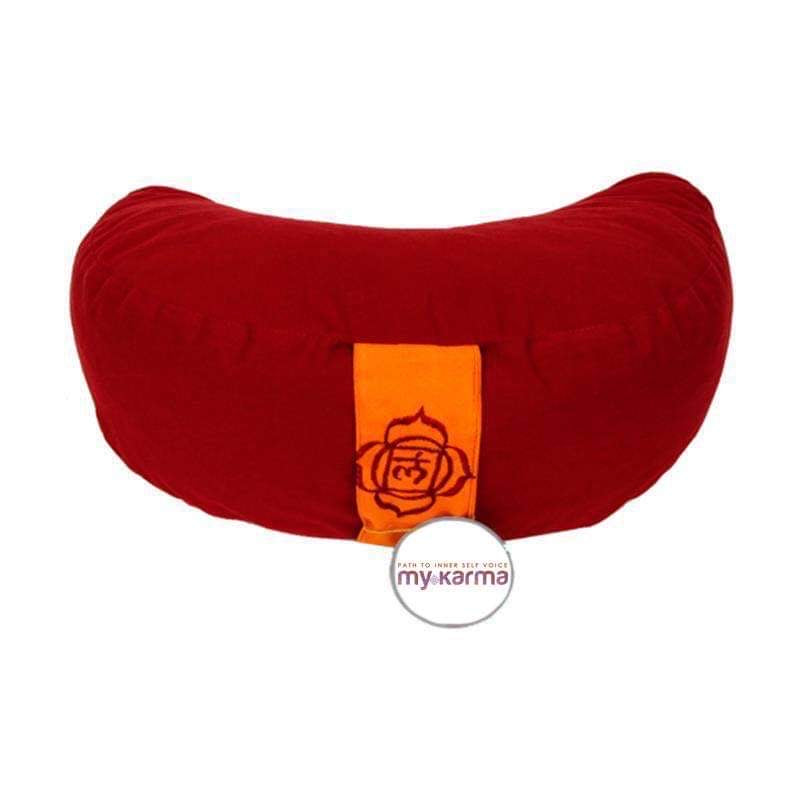 Μαξιλάρι διαλογισμού με σχήμα Ημισέληνο 1ο Chakra -κόκκινο με κεντημένη λαβή.Διαστάσεις 33x13cm Βάρος 1300g - mykarma.gr
