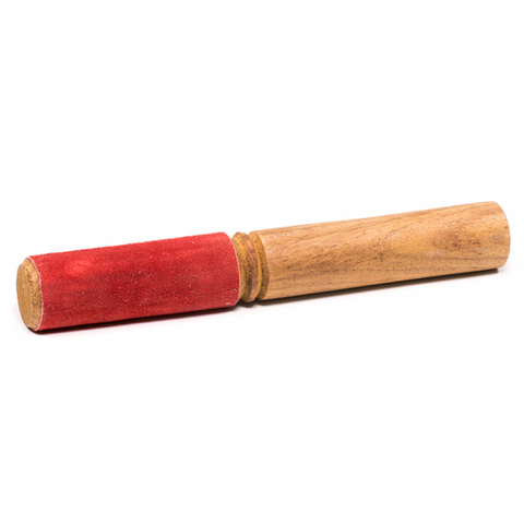 Ραβδί για Singing Bowl -καλυμμένο με κόκκινο σουέντ.  Βάρος: 90 g. Διαστάσεις: 19 cm - mykarma.gr