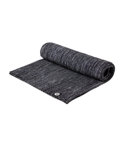 Manduka SHALA YOGA RUG - Χειροποίητο χαλάκι Yoga που διπλώνει - βαμβακι - Black Heather Βάρος: 1,1 kg Διαστάσεις: ≈180cm x 70cm - mykarma.gr