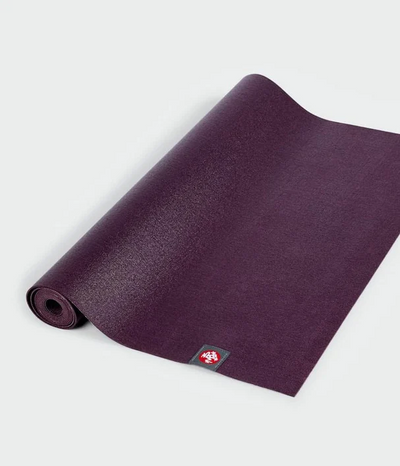 Στρώμα Manduka Travel eKO® superlite yoga mat - Acai    1,5mm  180cm x 61cm  1kg - mykarma.gr