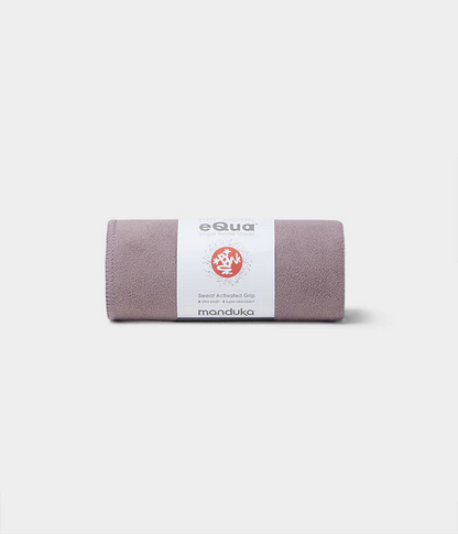Manduka - Πετσέτα Χειρός - eQua® Hand Yoga Towel - Elderberry Διαστάσεις: 41cm x 67cm Βάρος: 90γρ