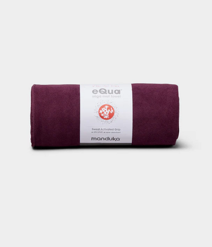 Manduka πετσέτα Στρώματος eQua® Yoga Towel - Acai   183 x 67 cm  400 g - mykarma.gr