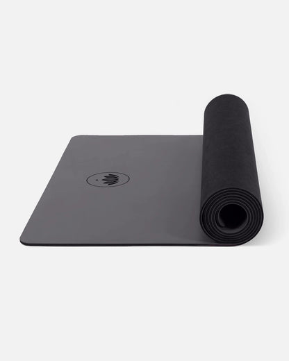 Lotuscrafts Yoga Mat PURE | Αντιολισθητικό στρώμα Yoga από φυσικό καουτσούκ PU - ποικιλία χρωμάτων  Βάρος: 2.6kg Διαστάσεις: 183cm x 66cm Πάχος: 0,4cm - mykarma.gr