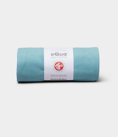 Manduka πετσέτα Στρώματος eQua® Yoga Towel - Blue Lotus  183 x 67 cm   400 g - mykarma.gr