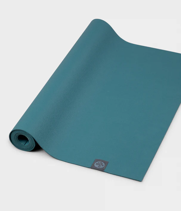 Νέο Στρώμα Manduka Travel eKO® superlite yoga mat - Deep Sage  1,5mm 180cm x 60cm 1kg - mykarma.gr