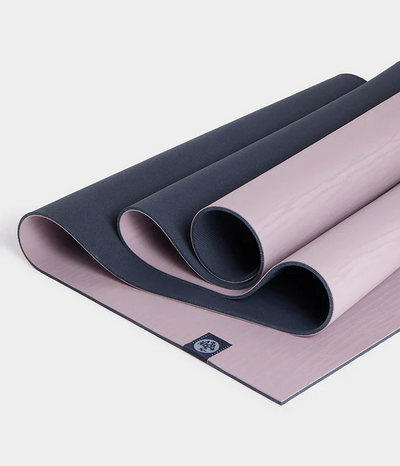 Στρώμα Yoga Manduka  eko®lite yoga mat - Elderberry Midnight  3.8 kg  180 cm x 66 cm  5 mm - mykarma.gr