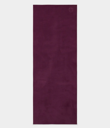 Manduka πετσέτα Στρώματος eQua® Yoga Towel - Acai   183 x 67 cm  400 g - mykarma.gr