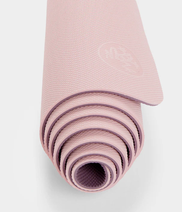 Στρωμα με γραμμή - Manduka Begin Yoga Mat - Cherry Blossom Elderberry Βάρος: 1,1 kg Διαστάσεις: 172 x 61 x 5mm