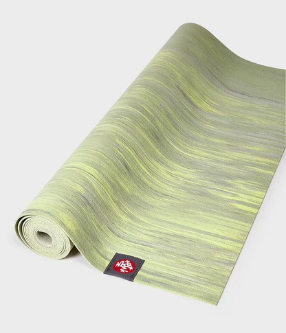 Στρώμα Manduka Travel eKO® superlite yoga mat - Limelight Marbled   1,5mm  180cm x 61cm  1kg - mykarma.gr