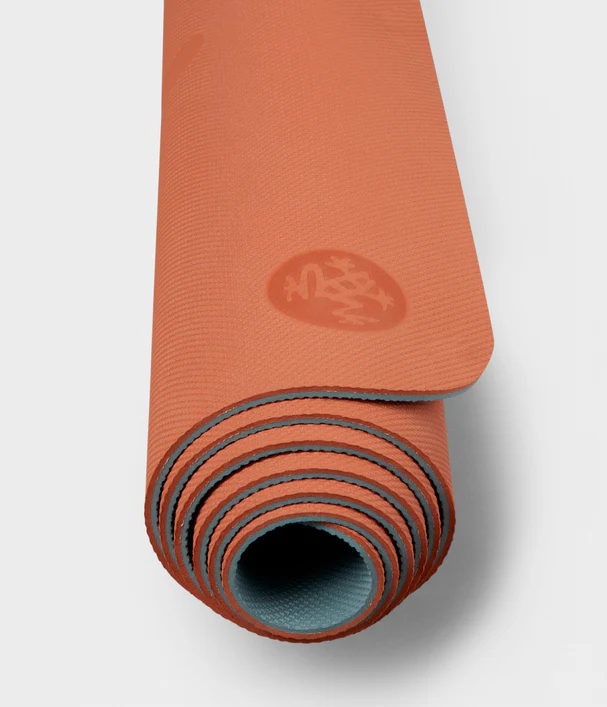 Στρωμα με γραμμή - Manduka Begin Yoga Mat - Clay Lotus Root Βάρος: 1,1 kg Διαστάσεις: 172 x 61 x 5mm - mykarma.gr
