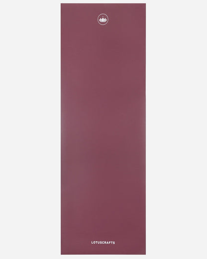 Lotuscrafts Travel Yoga Mat ARISE | Αντιολισθητικό στρώμα Yoga από φυσικό καουτσούκ & 15% ανακυκλώσιμο λατέξ - Wild Ginger Βάρος: 1kg Διαστάσεις: 185cm x 65cm Πάχος: 0,13cm - mykarma.gr