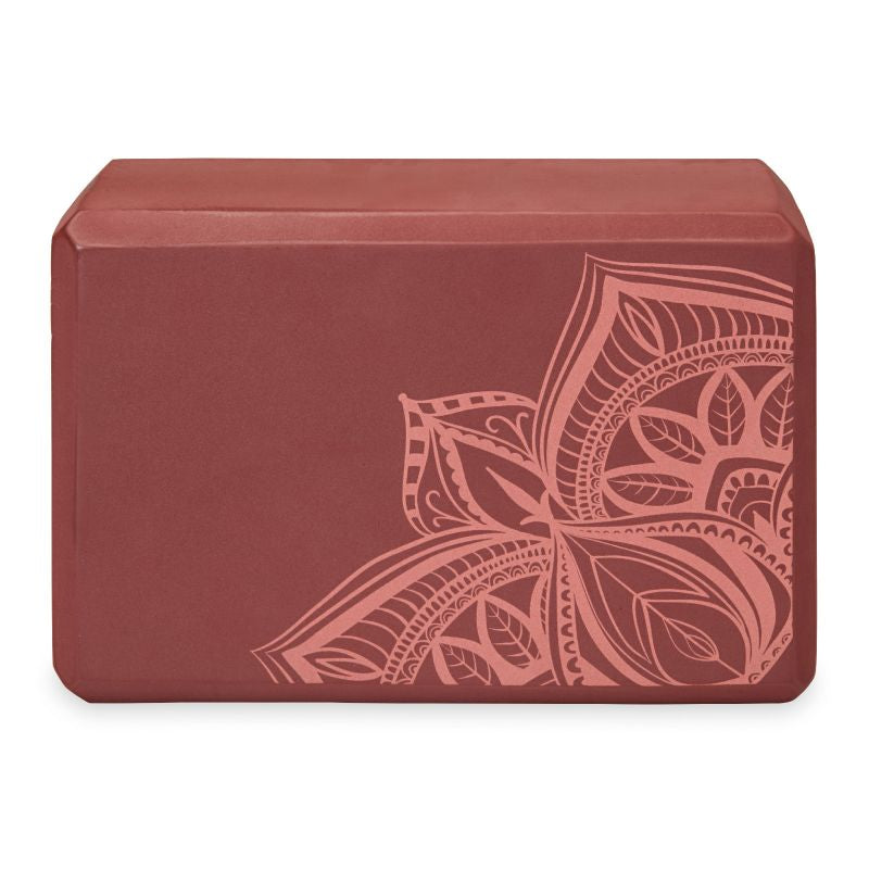 Gaiam - Yoga & Pilates block - Incense Rust Sundial Point Διαστάσεις: 22,6 cm x 15 cm x 10 cm Βάρος: 180 g - mykarma.gr