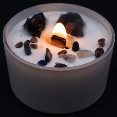 Αρωματικό Κερί 3o Chakra Solar Plexus Manipura «Deep in the Forest» με κύριο άρωμα Agarwood  & ημιπολύτιμους λίθους Αμέθυστο & Μαύρο Αχάτη Χρόνος καύσης ±17 ώρες - mykarma.gr