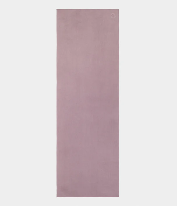Manduka πετσέτα Στρώματος eQua® Yoga Towel - Elderberry  183 x 67 cm   400 g - mykarma.gr