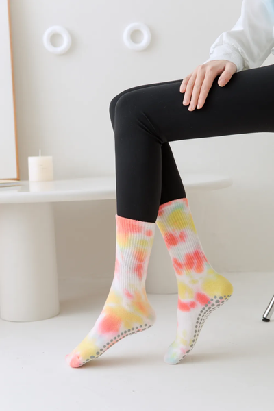 Αντιολισθητικές Ψηλές Κάλτσες - Tie-Dye Non-Slip Socks – Yoga & Pilates No 36-41 - mykarma.gr