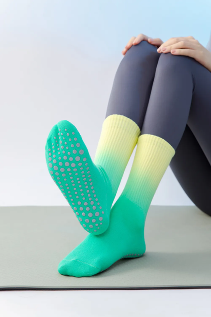 Αντιολισθητικές Ψηλές Κάλτσες - Tie-Dye Non-Slip Socks – Yoga & Pilates - ποικιλία χρωμάτων  No 37-43