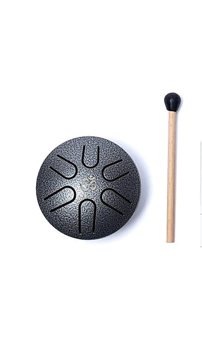 Μικρό Τύμπανο γλώσσας (Mini Tongue Drum) “Hluru” (6 notes A-minor) με σφυρί Διαστάσεις: 7,5 cm  120 g - mykarma.gr