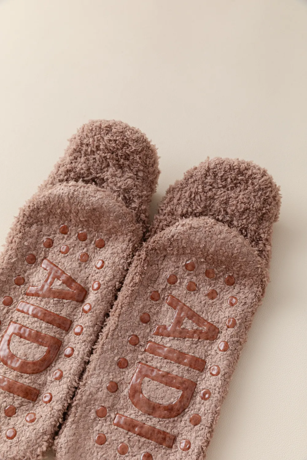 Αντιολισθητικές Κάλτσες για Yoga, Pilates & Χαλάρωση στο Σπίτι - Non-Slip Fuzzy Yoga & Home Socks - ποικιλία χρωμάτων No 35-43