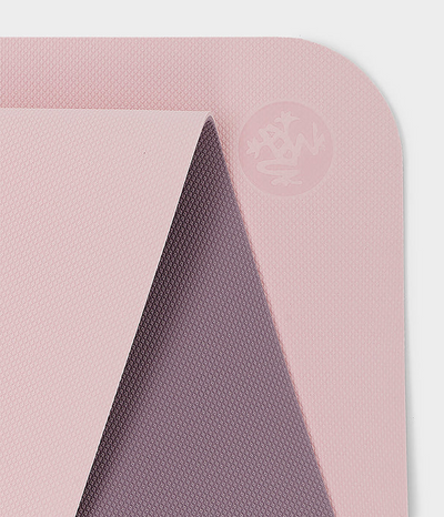 Στρωμα με γραμμή - Manduka Begin Yoga Mat - Cherry Blossom Elderberry Βάρος: 1,1 kg Διαστάσεις: 172 x 61 x 5mm - mykarma.gr