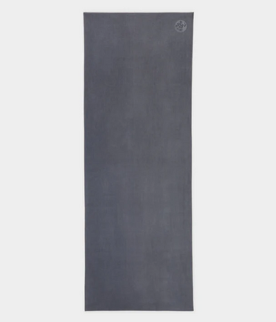 Manduka πετσέτα Στρώματος eQua® Long Yoga Towel - Thunder   200 x 67 cm  450 g - mykarma.gr