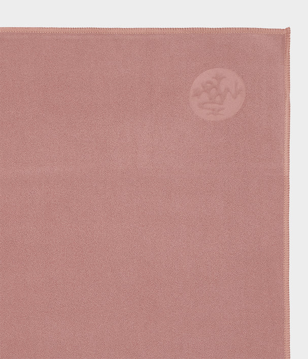 Manduka πετσέτα Στρώματος eQua® Yoga Towel - Rosehip  183 x 67 cm   400 g - mykarma.gr