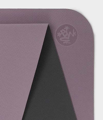 Στρωμα με γραμμή - Manduka Begin Yoga Mat - Elderberry Thunder Βάρος: 1,1 kg Διαστάσεις: 172 cm x 61 cm x 5mm - mykarma.gr