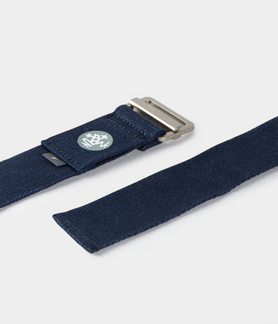 Manduka Ιμάντας - AligN Yoga Strap - Midnight  304cm x 4,5cm - mykarma.gr