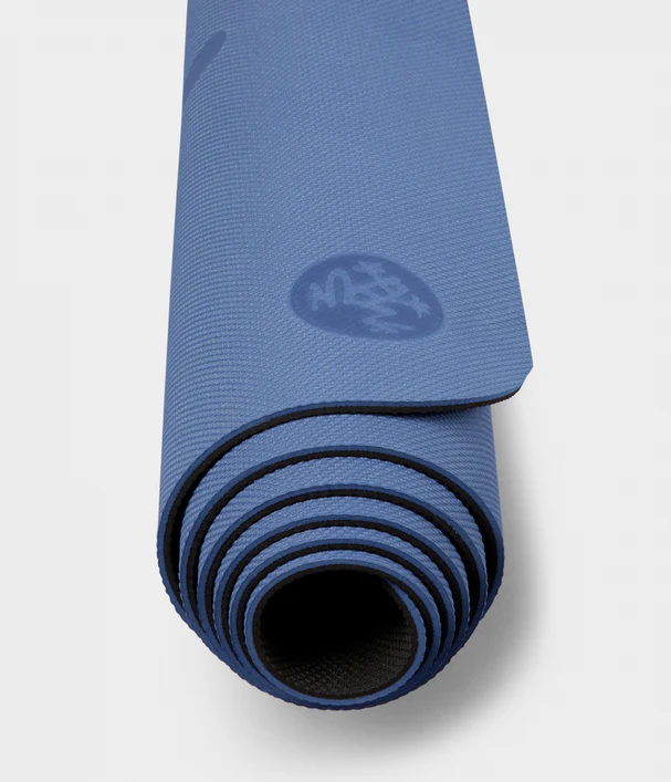 Στρωμα με γραμμή - Manduka Begin Yoga Mat - Moon Black Βάρος: 1,1 kg Διαστάσεις: 172 x 61 x 5mm - mykarma.gr