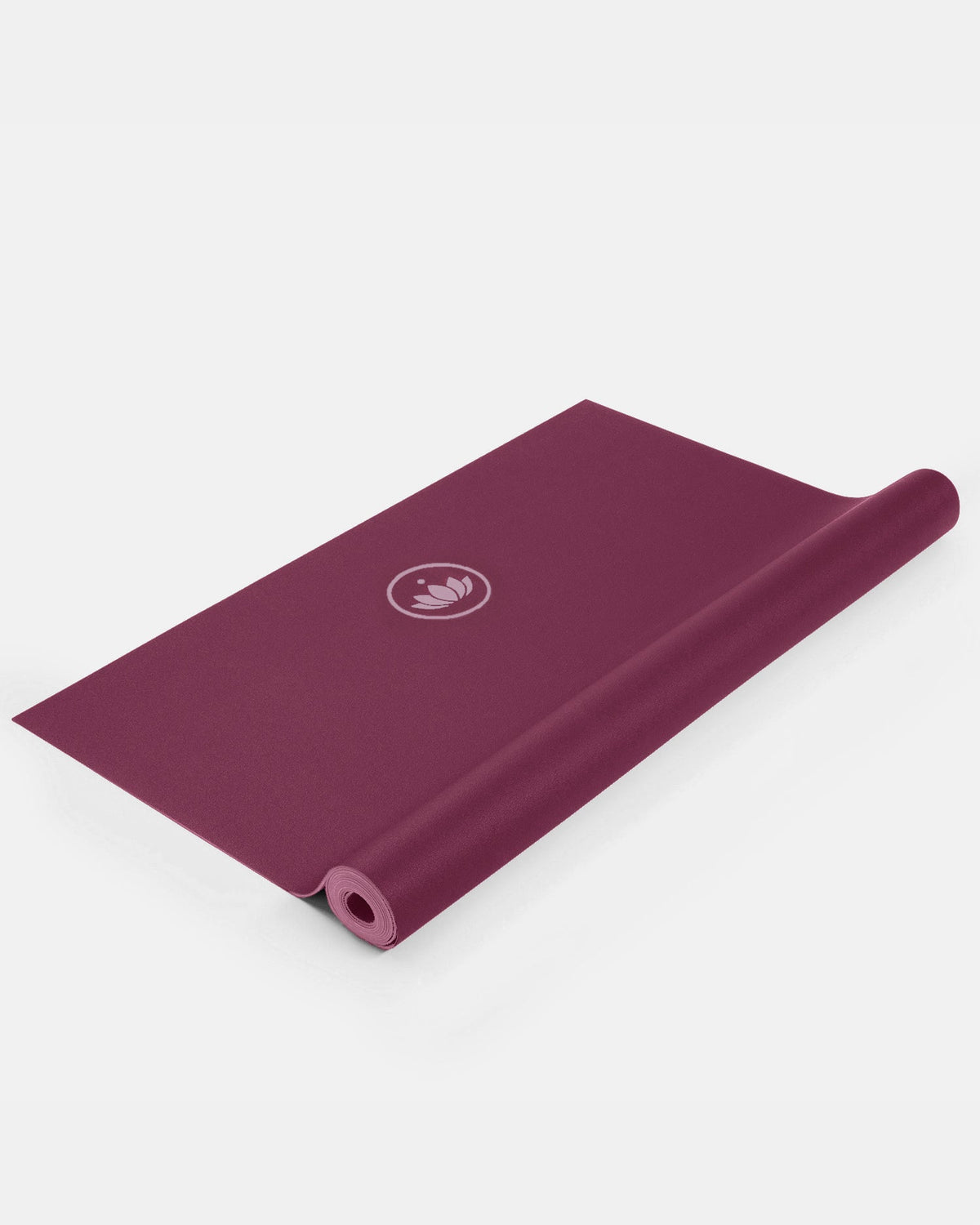 Lotuscrafts Travel Yoga Mat ARISE | Αντιολισθητικό στρώμα Yoga από φυσικό καουτσούκ & 15% ανακυκλώσιμο λατέξ -Dark Cranberry Βάρος: 1kg Βάρος: 1kg Διαστάσεις: 185cm x 65cm Πάχος: 0,13cm
