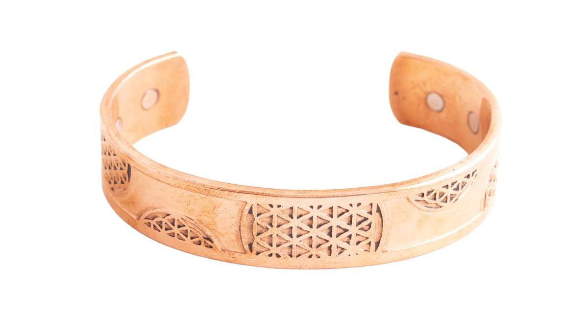 Χειροποίητο Βραχιόλι Χάλκινο «Flower of Life» με 6 μαγνήτες από 100% χαλκό Μέγεθος ρυθμιζόμενο Βάρος: 34 γρ Πλάτος: 16 mm