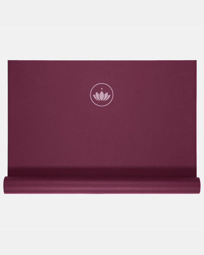 Lotuscrafts Travel Yoga Mat ARISE | Αντιολισθητικό στρώμα Yoga από φυσικό καουτσούκ & 15% ανακυκλώσιμο λατέξ -Dark Cranberry Βάρος: 1kg Βάρος: 1kg Διαστάσεις: 185cm x 65cm Πάχος: 0,13cm