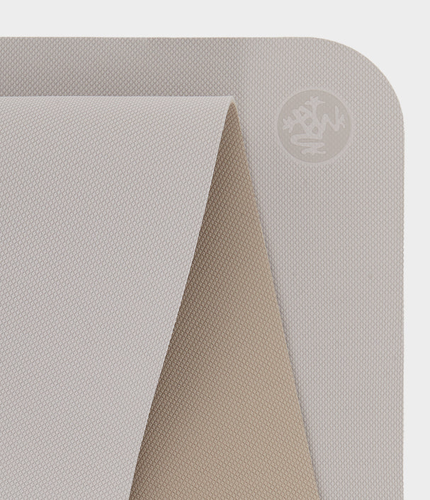 Στρωμα με γραμμή - Manduka Begin Yoga Mat - Crystal S Gray Βάρος: 1,1 kg Διαστάσεις: 172 x 61 x 5mm - mykarma.gr