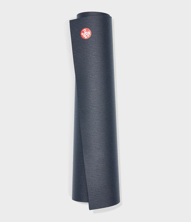 Long Στρώμα Yoga Mat Manduka pro® yoga mat - Midnight  6mm Διαστάσεις: 215cm x 66cm  4,3 kg - mykarma.gr